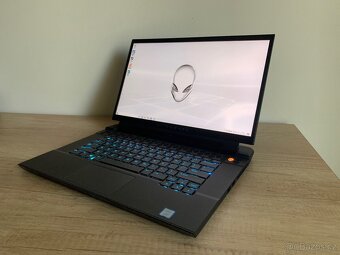 Dell Alienware m15 R2 + 34" Dell AW3418DW + přísl. - 2