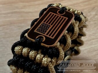 Paracord náramek (19 cm) black - bronze - 2