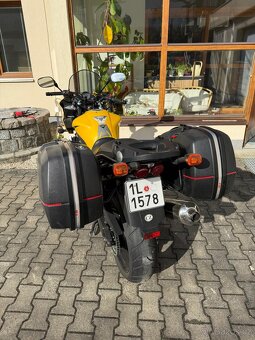 YAMAHA FAZER 1000 - 2