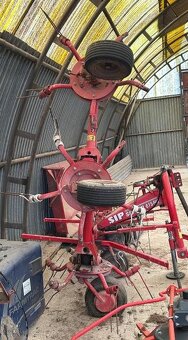 Obracac sena Spider 615 - 2