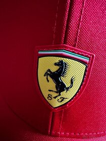 Ferrari čepice - 2