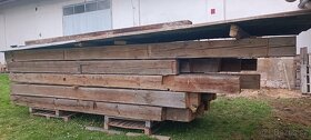 Staré dřevěné trámy - 2