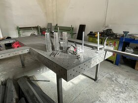 Svařovací zámečnický stůl velikosti 1200 x 1200 mm - 2