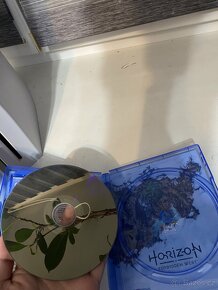 Playstation 5 + Horizon Forbidden West - 2