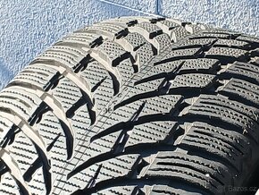 2ks zimní pneu Nokian 255/40/21 vzorek 8mm - 2