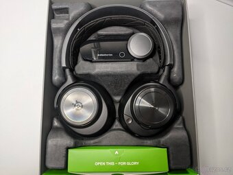 Bezdrátová sluchátka Steelseries arctis nova pro wireless xb - 2