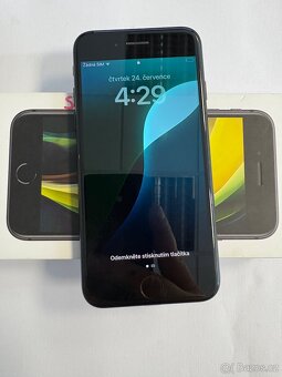 iPhone SE2022 64gb černy - 2