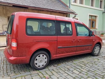 VW Caddy maxi Life ,r.v. 2010, 2.0TDi, 103kW - 7 míst - 2
