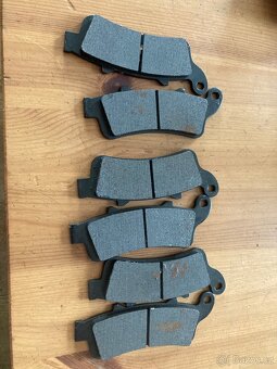 Honda Goldwing 1800 destičky - 2