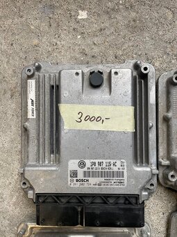 Řídící jednotky VW / Škoda / Seat 06K907425A 4D0907560BQ - 2