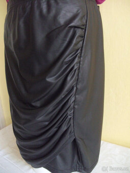 NOVÁ sukně zn. Shein - vel. XXL - 2