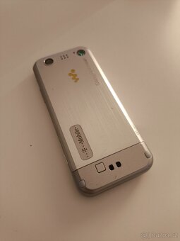 Sony Ericsson W890i - 2