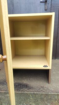 Skříňka k válendě - 2