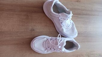 Bílé tenisky zn.Alpine Pro - 2