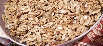 Loupané vlašské ořechy letošní sběr - 2