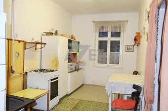 Prodej rodinného domu, 714 m2, Šternberk - 2