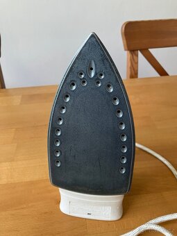 PHILIPS comfort 1000 napařovací žehlička - 2