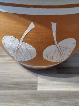 Terakotový ( hliněný ) květináč - 2