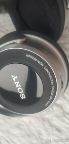 Sony - sluchátka - 2