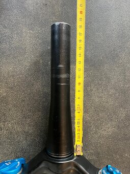 Odpružená vidlice Fox - 2