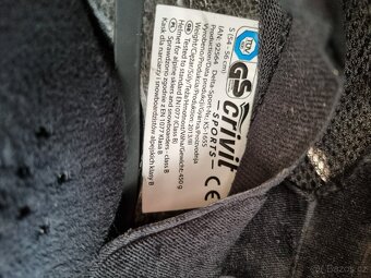 Lyžařská helma vel. S - 2