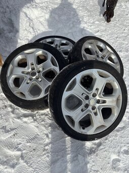 Alu kola originál ford - 2