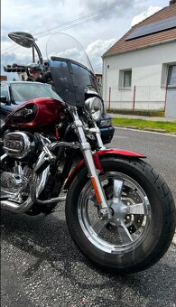 Harley - Davidson, XL 1200C Custom. - 2