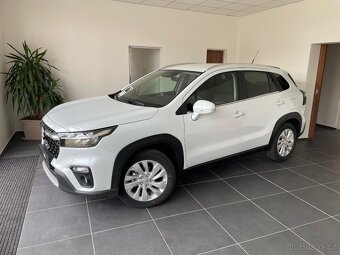 Suzuki S-CROSS 1,4 BoosterJet Premium AllGrip Nový vůz - 2