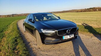 Volvo S90 - 2