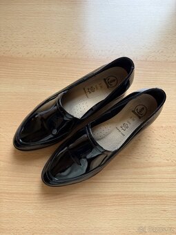 Dámské kožené mokasiny / loafers - 2
