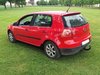 Volkswagen Golf 5 - 2