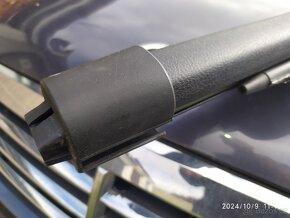 ssangyong rexton černá roleta - 2
