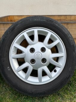 Kola Nissan Primera - 2