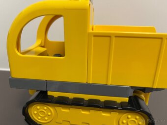 Lego Duplo pásový náklaďák - 2
