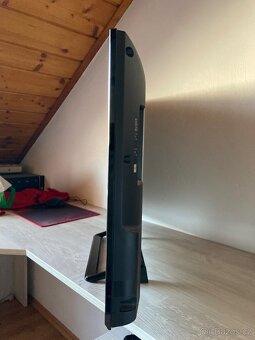 Prodám televizi Panasonic TX-32ES600E - 2