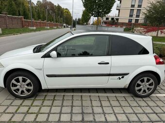 Renault Megane - 2