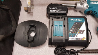 Aku míchadlo Makita DUT130, 1x bat a nabíječka, Pěkný stav - 2