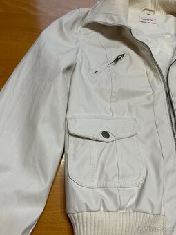 Dámská bílá koženková bunda, vel 40, zn. Orsay - TOP - 2
