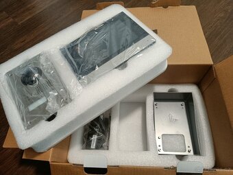 Nové HIKVISION KIS703Y 2drát sada interkom + dveře + vrata - 2