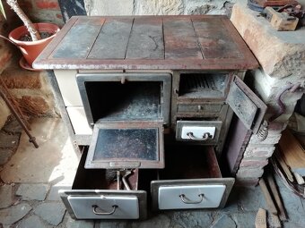 Starožitná kachlová kamna - 2