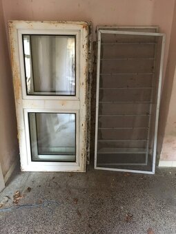 Prodám plastové okna se sítí a mříží. - 2