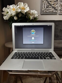 MacBook Air 13” – Intel i7, 8 GB RAM, moc dobrý stav - 2