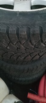 Kola BMW 205/55R16 zimní - 2