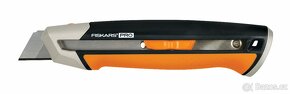 Fiskars CarbonMax 1027227 odlamovací nůž 18 mm - 2
