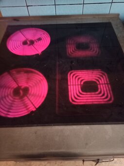 Sporák se sklokeramickou deskou Kuppersbusch - 2