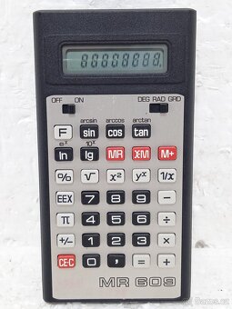 Tesla MR 609 - retro kalkulačka - 2