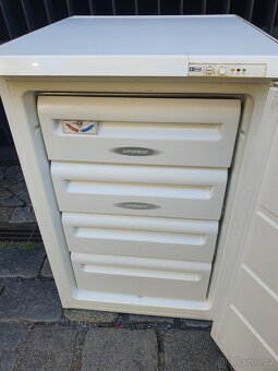 šuplíkový mrazák 110 litrů s dovozem - 2