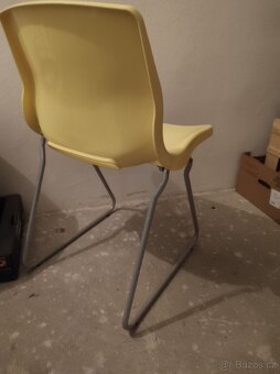 Židle - 2
