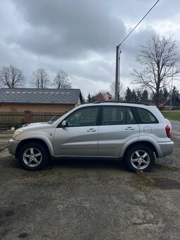 Toyota rav 4 - 2