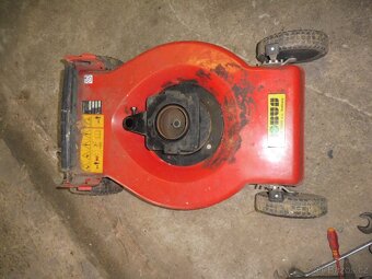 prodám malotraktor vari s rotavátorem a sekačkou - 2